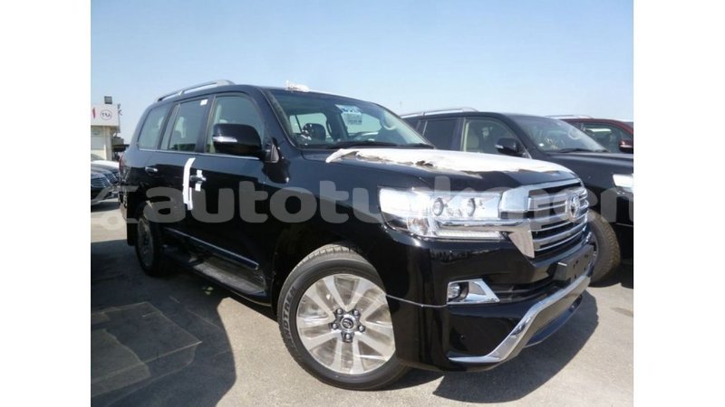 Big with watermark toyota land cruiser ahal import dubai 2318