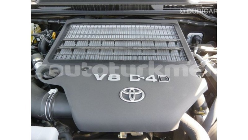Big with watermark toyota land cruiser ahal import dubai 2318