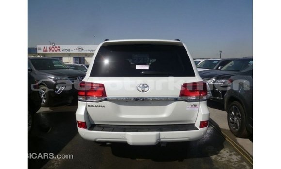 Buy Import Toyota Land Cruiser White Car in Import - Dubai in Ahal Buy Import Toyota Land Cruiser White Car in Import - Dubai in Ahal