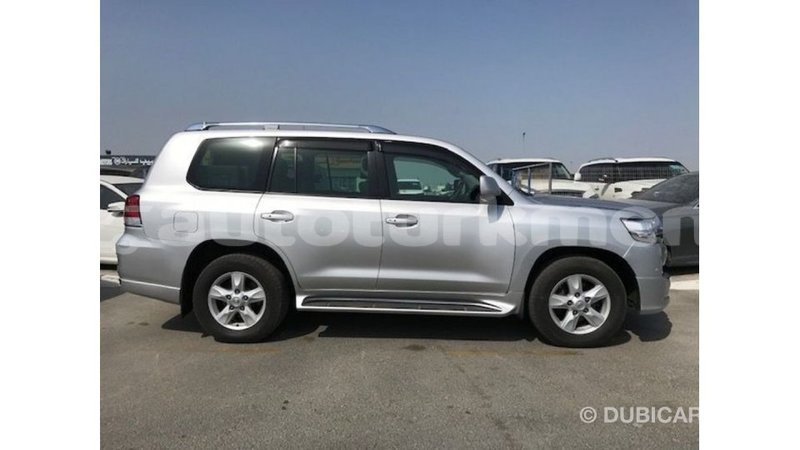 Big with watermark toyota land cruiser ahal import dubai 2342
