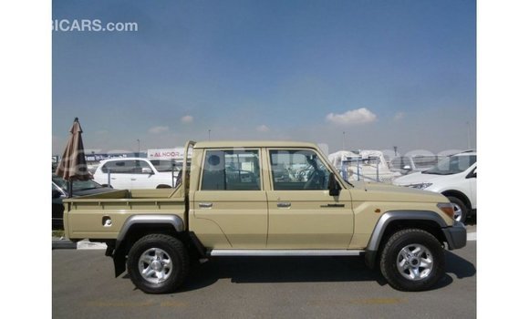 Buy Import Toyota Land Cruiser Beige Car in Import - Dubai in Ahal Buy Import Toyota Land Cruiser Beige Car in Import - Dubai in Ahal