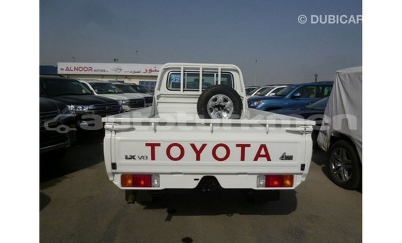 Buy Import Toyota Land Cruiser White Car in Import - Dubai in Ahal Buy Import Toyota Land Cruiser White Car in Import - Dubai in Ahal