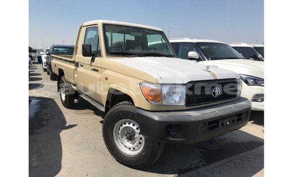 Buy Import Toyota Land Cruiser Beige Car in Import - Dubai in Ahal Buy Import Toyota Land Cruiser Beige Car in Import - Dubai in Ahal