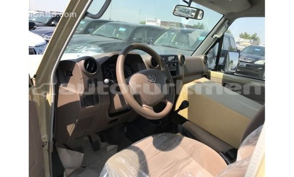 Buy Import Toyota Land Cruiser Beige Car in Import - Dubai in Ahal Buy Import Toyota Land Cruiser Beige Car in Import - Dubai in Ahal