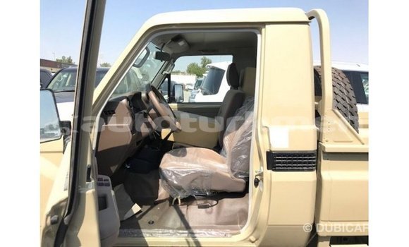 Buy Import Toyota Land Cruiser Beige Car in Import - Dubai in Ahal Buy Import Toyota Land Cruiser Beige Car in Import - Dubai in Ahal