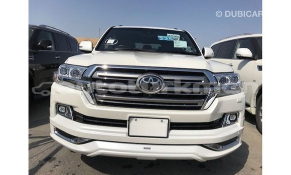 Buy Import Toyota Land Cruiser White Car in Import - Dubai in Ahal Buy Import Toyota Land Cruiser White Car in Import - Dubai in Ahal