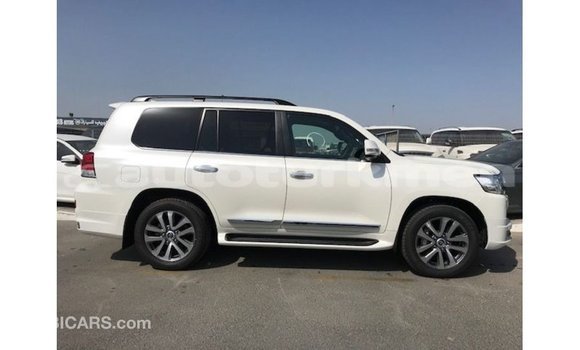 Buy Import Toyota Land Cruiser White Car in Import - Dubai in Ahal Buy Import Toyota Land Cruiser White Car in Import - Dubai in Ahal