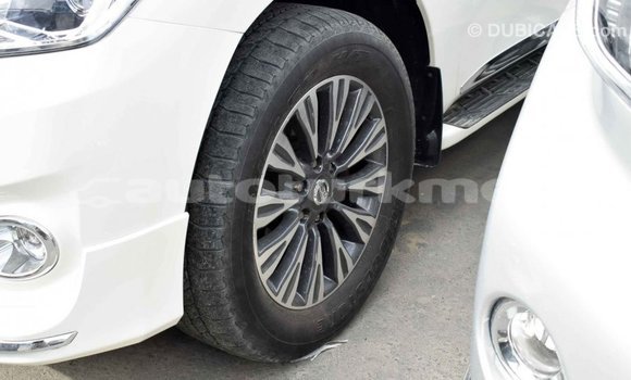 Buy Import Nissan Patrol White Car in Import - Dubai in Ahal