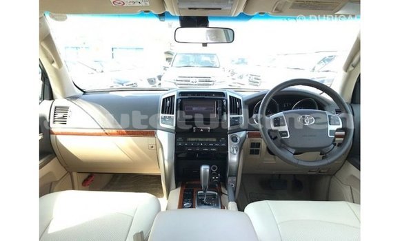 Buy Import Toyota Land Cruiser White Car in Import - Dubai in Ahal Buy Import Toyota Land Cruiser White Car in Import - Dubai in Ahal