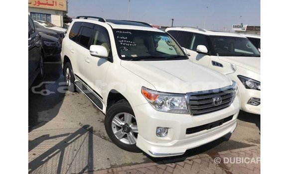 Buy Import Toyota Land Cruiser White Car in Import - Dubai in Ahal Buy Import Toyota Land Cruiser White Car in Import - Dubai in Ahal