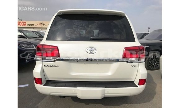 Buy Import Toyota Land Cruiser White Car in Import - Dubai in Ahal Buy Import Toyota Land Cruiser White Car in Import - Dubai in Ahal