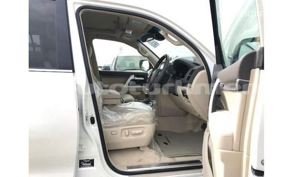 Buy Import Toyota Land Cruiser White Car in Import - Dubai in Ahal Buy Import Toyota Land Cruiser White Car in Import - Dubai in Ahal