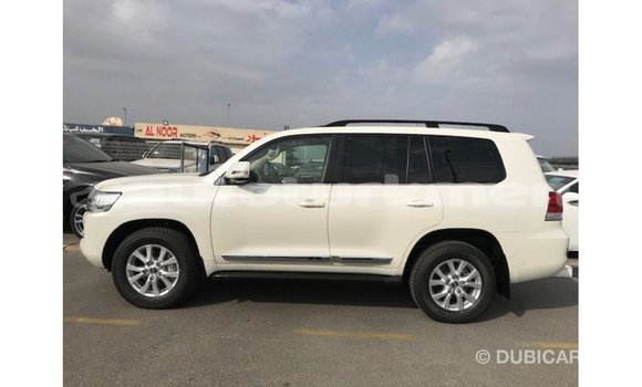 Buy Import Toyota Land Cruiser White Car in Import - Dubai in Ahal Buy Import Toyota Land Cruiser White Car in Import - Dubai in Ahal
