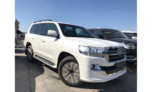 Buy Import Toyota Land Cruiser White Car in Import - Dubai in Ahal Buy Import Toyota Land Cruiser White Car in Import - Dubai in Ahal