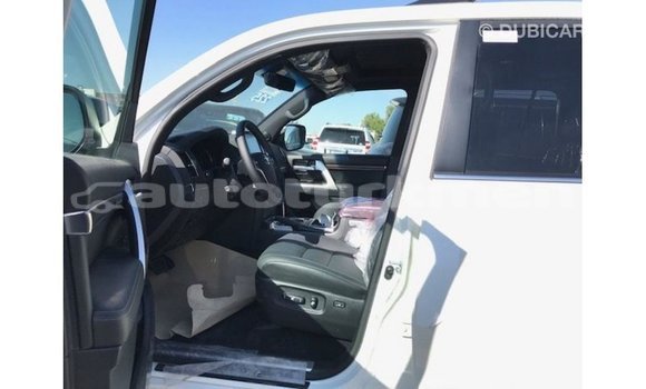 Buy Import Toyota Land Cruiser White Car in Import - Dubai in Ahal Buy Import Toyota Land Cruiser White Car in Import - Dubai in Ahal