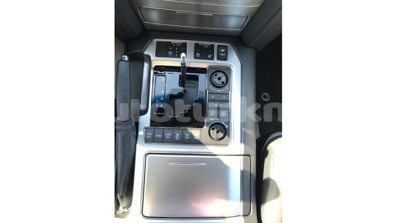 Big with watermark toyota land cruiser ahal import dubai 2368