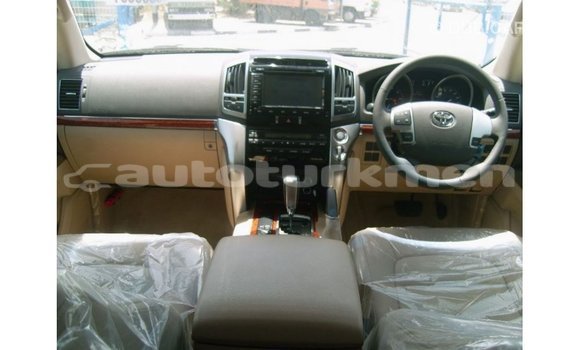 Buy Import Toyota Land Cruiser White Car in Import - Dubai in Ahal Buy Import Toyota Land Cruiser White Car in Import - Dubai in Ahal