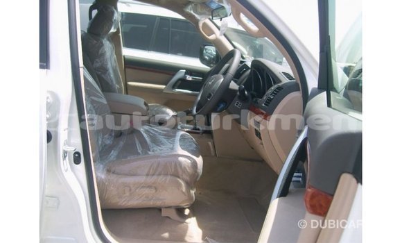 Buy Import Toyota Land Cruiser White Car in Import - Dubai in Ahal Buy Import Toyota Land Cruiser White Car in Import - Dubai in Ahal