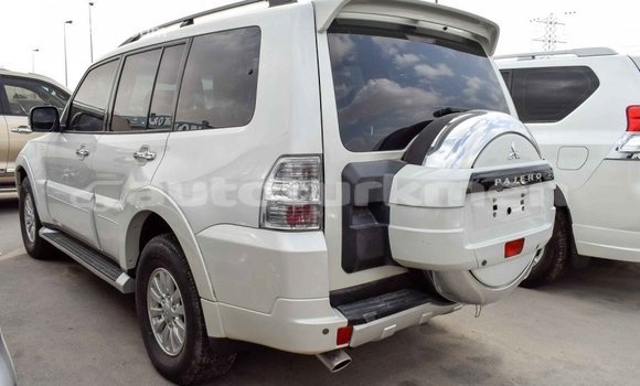Buy Import Mitsubishi Pajero White Car in Import - Dubai in Ahal Buy Import Mitsubishi Pajero White Car in Import - Dubai in Ahal