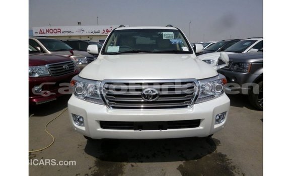 Buy Import Toyota Land Cruiser White Car in Import - Dubai in Ahal Buy Import Toyota Land Cruiser White Car in Import - Dubai in Ahal