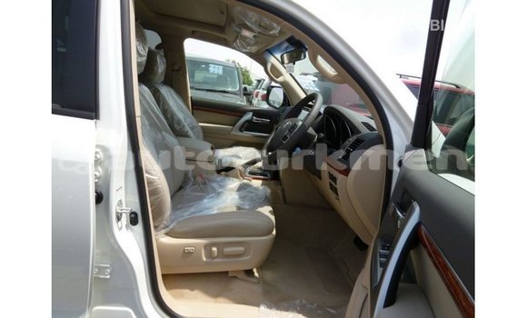 Buy Import Toyota Land Cruiser White Car in Import - Dubai in Ahal Buy Import Toyota Land Cruiser White Car in Import - Dubai in Ahal