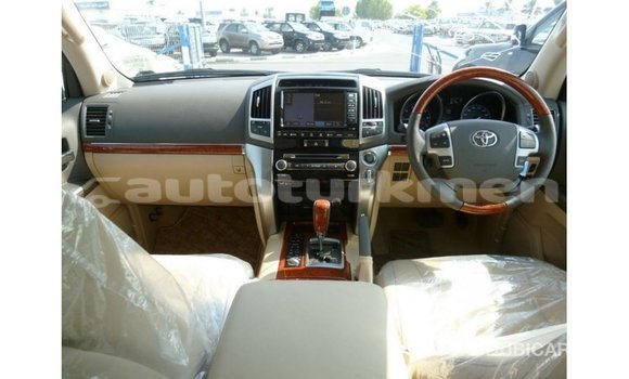 Buy Import Toyota Land Cruiser White Car in Import - Dubai in Ahal Buy Import Toyota Land Cruiser White Car in Import - Dubai in Ahal