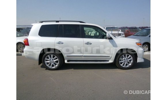 Buy Import Toyota Land Cruiser White Car in Import - Dubai in Ahal Buy Import Toyota Land Cruiser White Car in Import - Dubai in Ahal