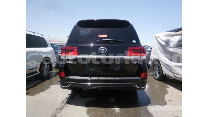 Big with watermark toyota land cruiser ahal import dubai 2382