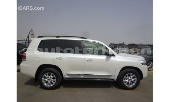 Buy Import Toyota Land Cruiser White Car in Import - Dubai in Ahal Buy Import Toyota Land Cruiser White Car in Import - Dubai in Ahal