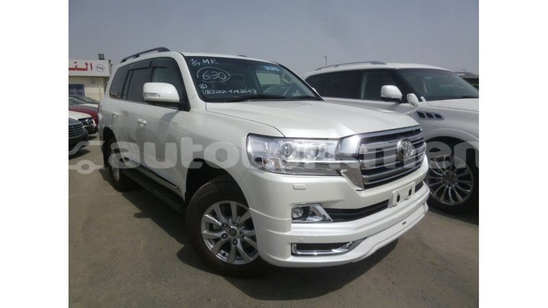 Big with watermark toyota land cruiser ahal import dubai 2394