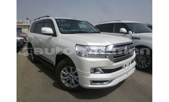 Buy Import Toyota Land Cruiser White Car in Import - Dubai in Ahal Buy Import Toyota Land Cruiser White Car in Import - Dubai in Ahal