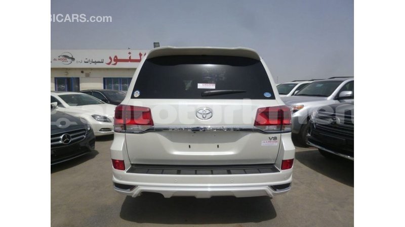 Big with watermark toyota land cruiser ahal import dubai 2394