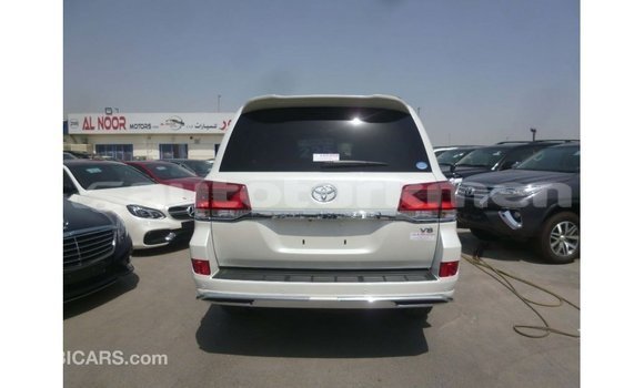 Buy Import Toyota Land Cruiser White Car in Import - Dubai in Ahal Buy Import Toyota Land Cruiser White Car in Import - Dubai in Ahal