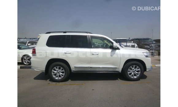 Buy Import Toyota Land Cruiser White Car in Import - Dubai in Ahal Buy Import Toyota Land Cruiser White Car in Import - Dubai in Ahal