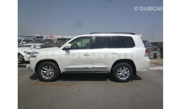 Buy Import Toyota Land Cruiser White Car in Import - Dubai in Ahal Buy Import Toyota Land Cruiser White Car in Import - Dubai in Ahal