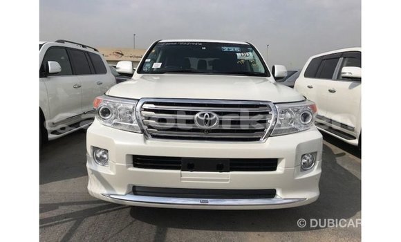 Buy Import Toyota Land Cruiser White Car in Import - Dubai in Ahal Buy Import Toyota Land Cruiser White Car in Import - Dubai in Ahal