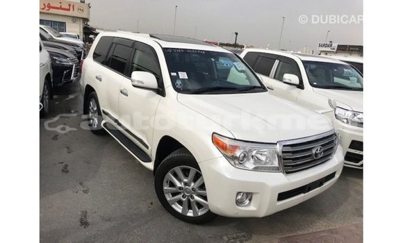 Buy Import Toyota Land Cruiser White Car in Import - Dubai in Ahal Buy Import Toyota Land Cruiser White Car in Import - Dubai in Ahal