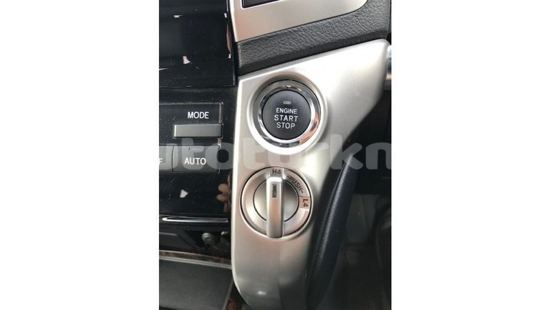 Big with watermark toyota land cruiser ahal import dubai 2406