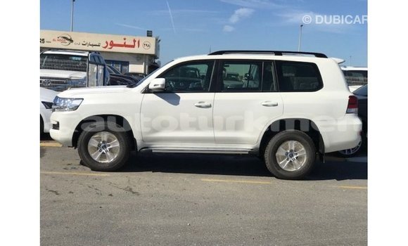 Buy Import Toyota Land Cruiser White Car in Import - Dubai in Ahal Buy Import Toyota Land Cruiser White Car in Import - Dubai in Ahal