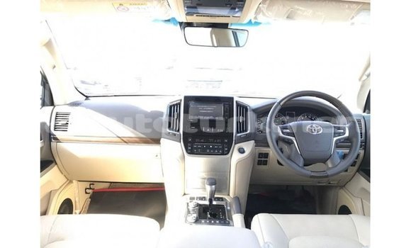 Buy Import Toyota Land Cruiser White Car in Import - Dubai in Ahal Buy Import Toyota Land Cruiser White Car in Import - Dubai in Ahal