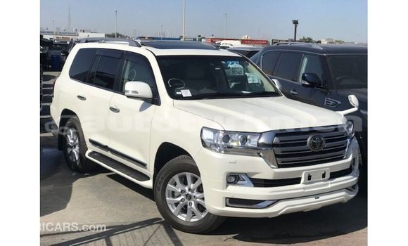 Buy Import Toyota Land Cruiser White Car in Import - Dubai in Ahal Buy Import Toyota Land Cruiser White Car in Import - Dubai in Ahal