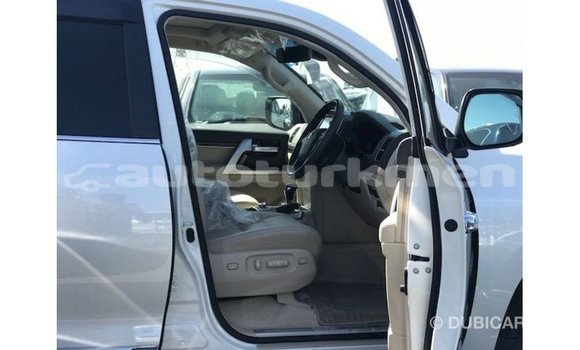Buy Import Toyota Land Cruiser White Car in Import - Dubai in Ahal Buy Import Toyota Land Cruiser White Car in Import - Dubai in Ahal