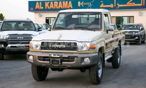 Buy Import Toyota Land Cruiser Beige Car in Import - Dubai in Ahal Buy Import Toyota Land Cruiser Beige Car in Import - Dubai in Ahal
