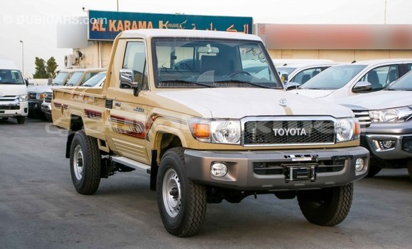 Buy Import Toyota Land Cruiser Beige Car in Import - Dubai in Ahal Buy Import Toyota Land Cruiser Beige Car in Import - Dubai in Ahal
