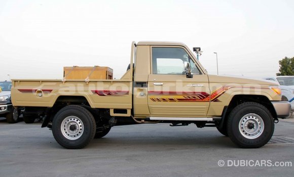 Buy Import Toyota Land Cruiser Beige Car in Import - Dubai in Ahal Buy Import Toyota Land Cruiser Beige Car in Import - Dubai in Ahal