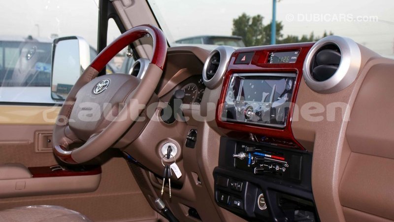 Big with watermark toyota land cruiser ahal import dubai 2425