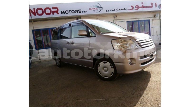 Big with watermark toyota voxy ahal import dubai 2427