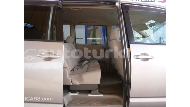 Big with watermark toyota voxy ahal import dubai 2427