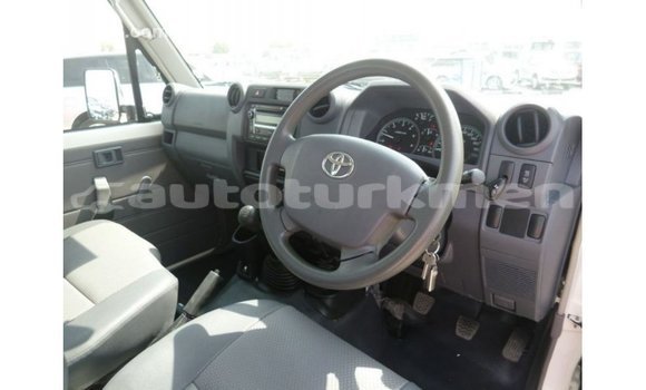 Buy Import Toyota Land Cruiser White Car in Import - Dubai in Ahal Buy Import Toyota Land Cruiser White Car in Import - Dubai in Ahal