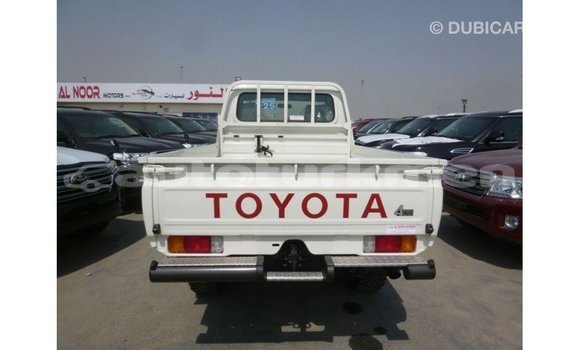 Buy Import Toyota Land Cruiser White Car in Import - Dubai in Ahal Buy Import Toyota Land Cruiser White Car in Import - Dubai in Ahal